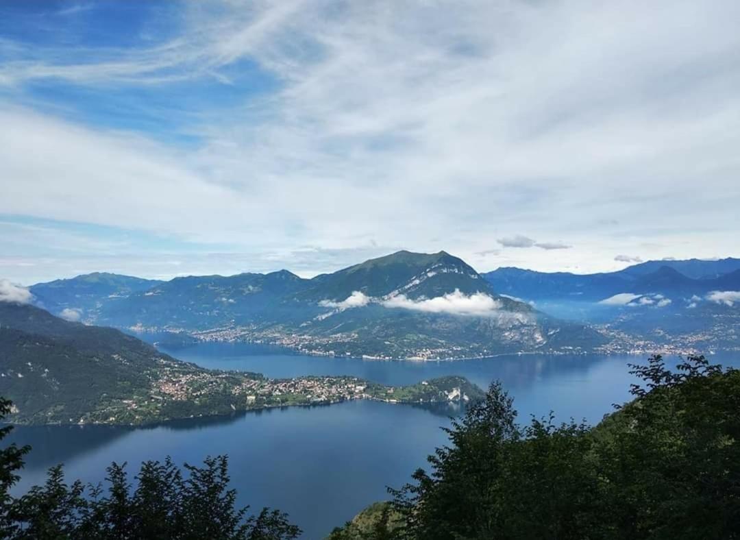 Apartmán Mansarda Fra Monte E Lago Esino Lario Exteriér fotografie