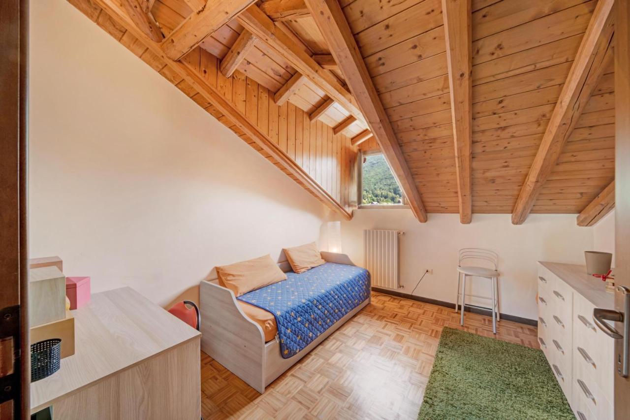 Apartmán Mansarda Fra Monte E Lago Esino Lario Exteriér fotografie