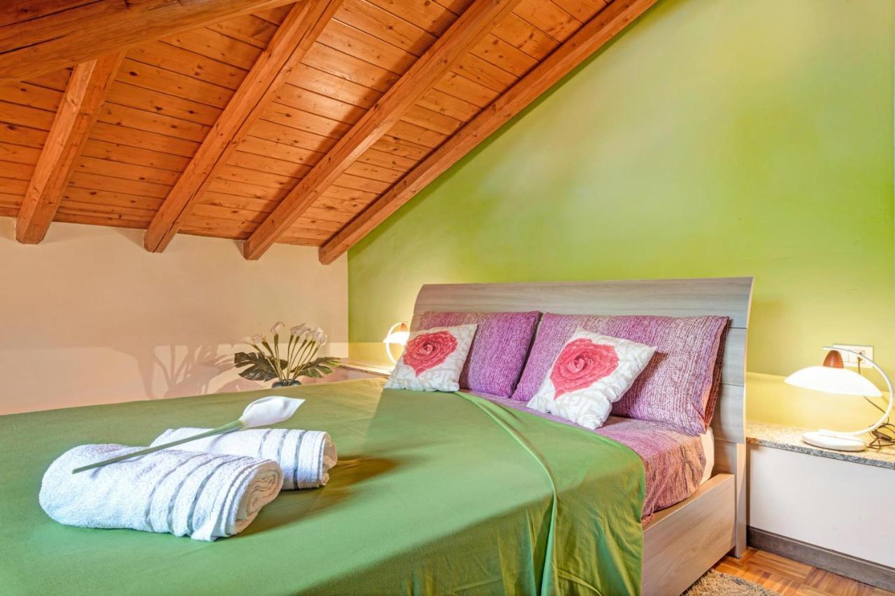Apartmán Mansarda Fra Monte E Lago Esino Lario Exteriér fotografie